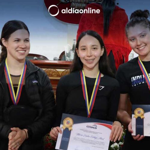 PREFECTURA DE COTOPAXI RECONOCIÓ A VOLUNTARIOS DE FUNDACIÓN Y  UNIVERSIDAD DE INDIANA