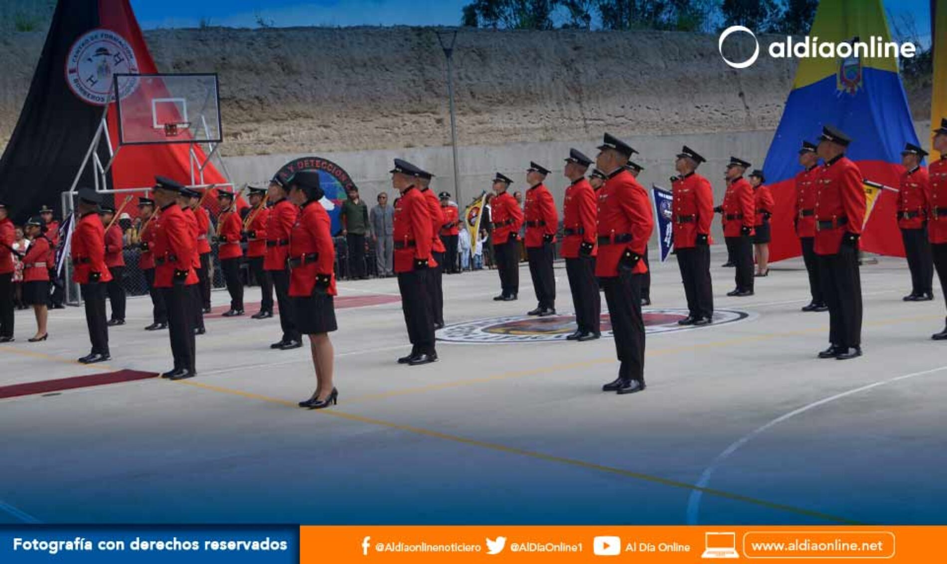 30 NUEVOS BOMBEROS PROFESIONALES GRADUÓ EL CENTRO DE FORMACIÓN ESPECIALIZADA DE LATACUNGA (VIDEO)