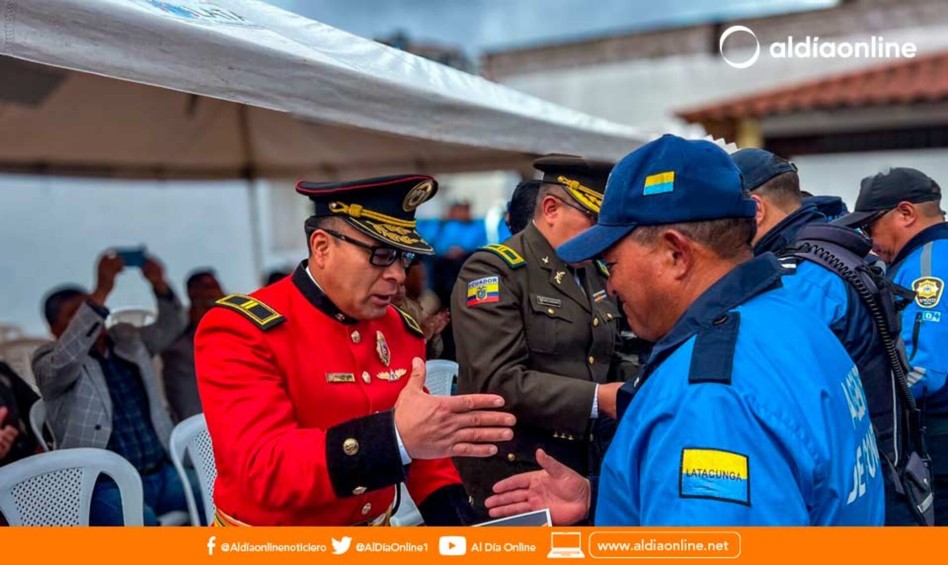 POLICIA MUNICIPAL DE LATACUNGA CELEBRÓ UNA ANIVERSARIO MÁS DE VIDA Y CONDECORÓ A PERSONAL