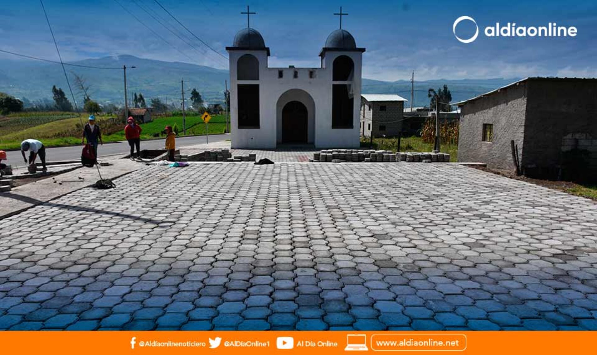 ALCALDÍA DE SALCEDO EJECUTA OBRA DE ADOQUINADO EN SALACHE PROMEJORAS