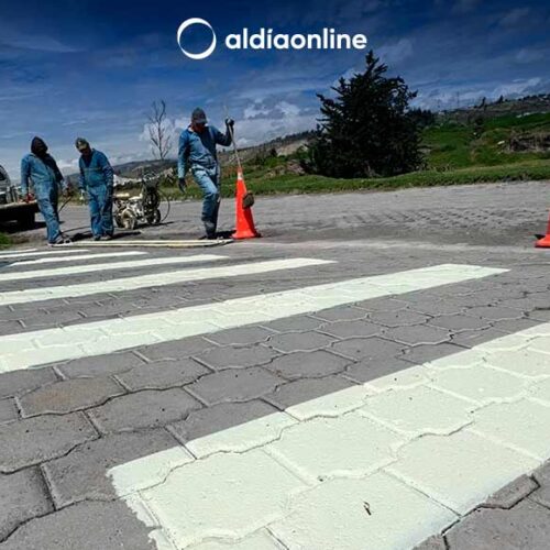 NUEVAS VÍAS ADOQUINADAS EN CIUDADALE VÁCONEZ CUVI ENTREGA GAD.M LATACUNGA