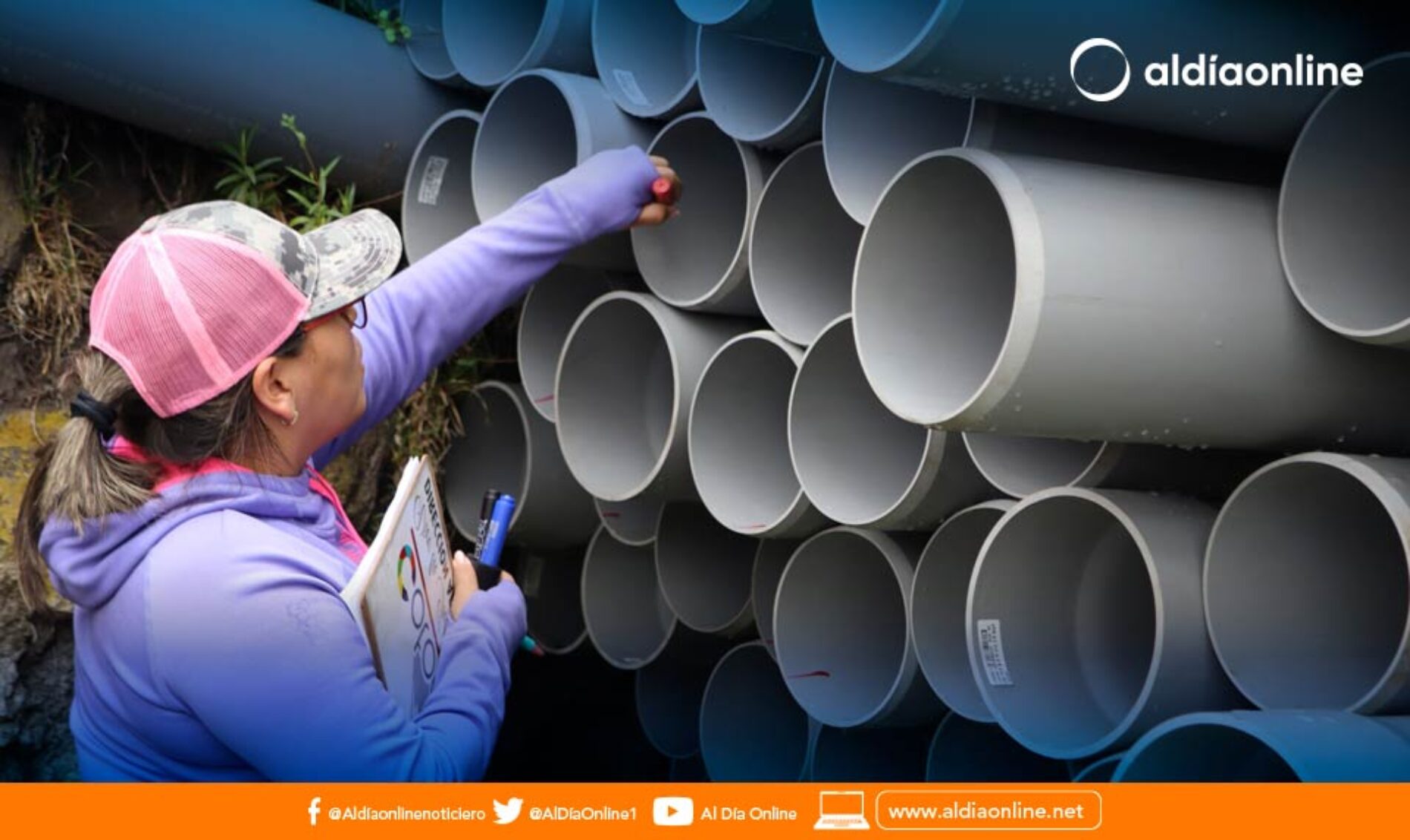 PREFECTURA ENTREGA MATERIAL PARA EL MEJORAMIENTO DE CANALES DE RIEGO EN EL CANTÓN SALCEDO.