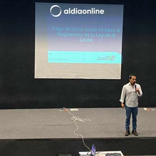 PRODUCTORES DE COTOPAXI SE CAPACITAN EN EL REGLAMENTO A LEY DE LA LECHE