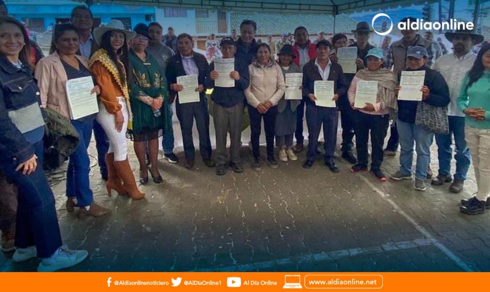 30 PRODUCTORES DEL CANTÓN SIGCHOS RECIBEN TÍTULOS DE PROPIEDAD DE TIERRAS