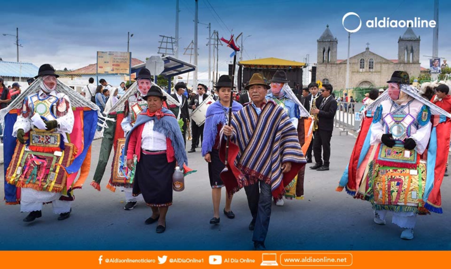 ALPAMALAG DE ACURIO UNIÓ A DANZANTES EN UN ESCENARIO DE CULTURA Y TRADICIÓN