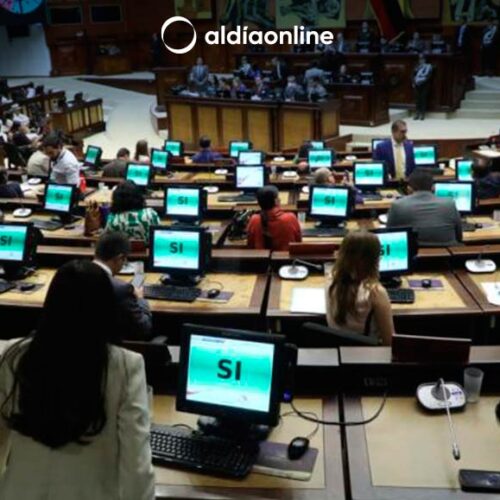 ASAMBLEA APRUEBA RESOLUCIÓN EN LA QUE CALIFICA DE “FRAUDE ELECTORAL” EL RESULTADO DE LAS ELECCIONES EN VENEZUELA