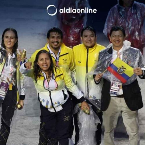 DELEGACIÓN DE ECUADOR NAVEGÓ EL RÍO SENA EN INAUGURACIÓN DE JUEGOS OLÍMPICOS . PARÍS 2024