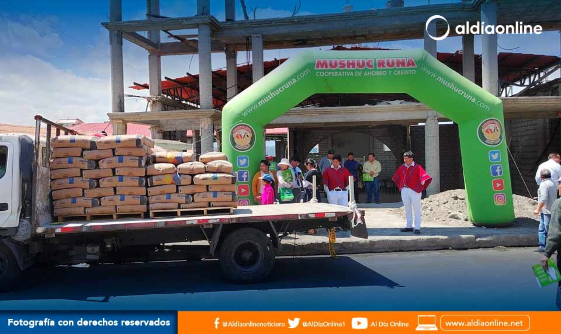 IGLESIA DE LA VIRGEN DEL QUINCHE DE LA CALERA, RECIBE APOYO DE MUSHUC RUNA COOPERATIVA (VIDEO)