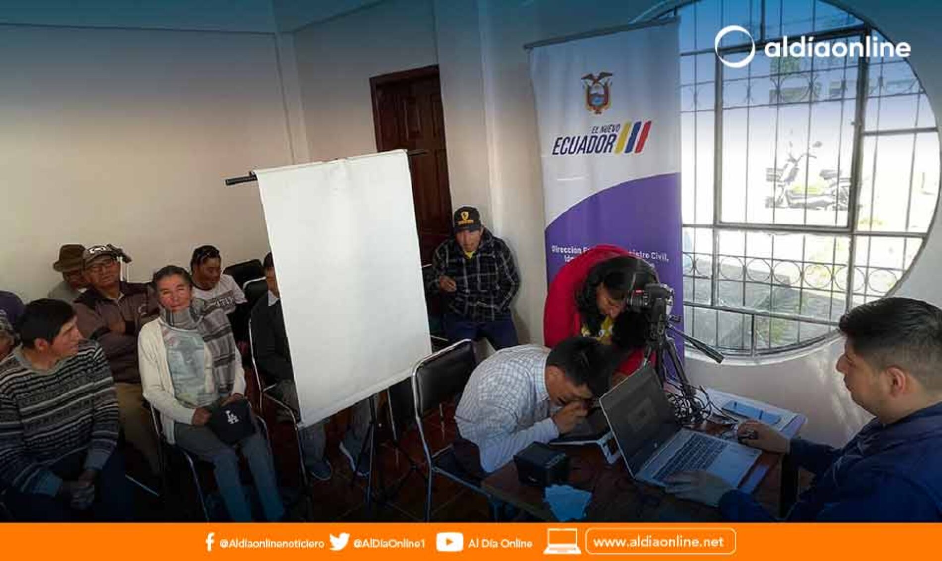 REGISTRO CIVIL DE LATACNGA RENOVA CÉDULAS DE IDENTIDAD DE PERSONAS CON DISCAPACIDAD Y ADULTOS MAYORES
