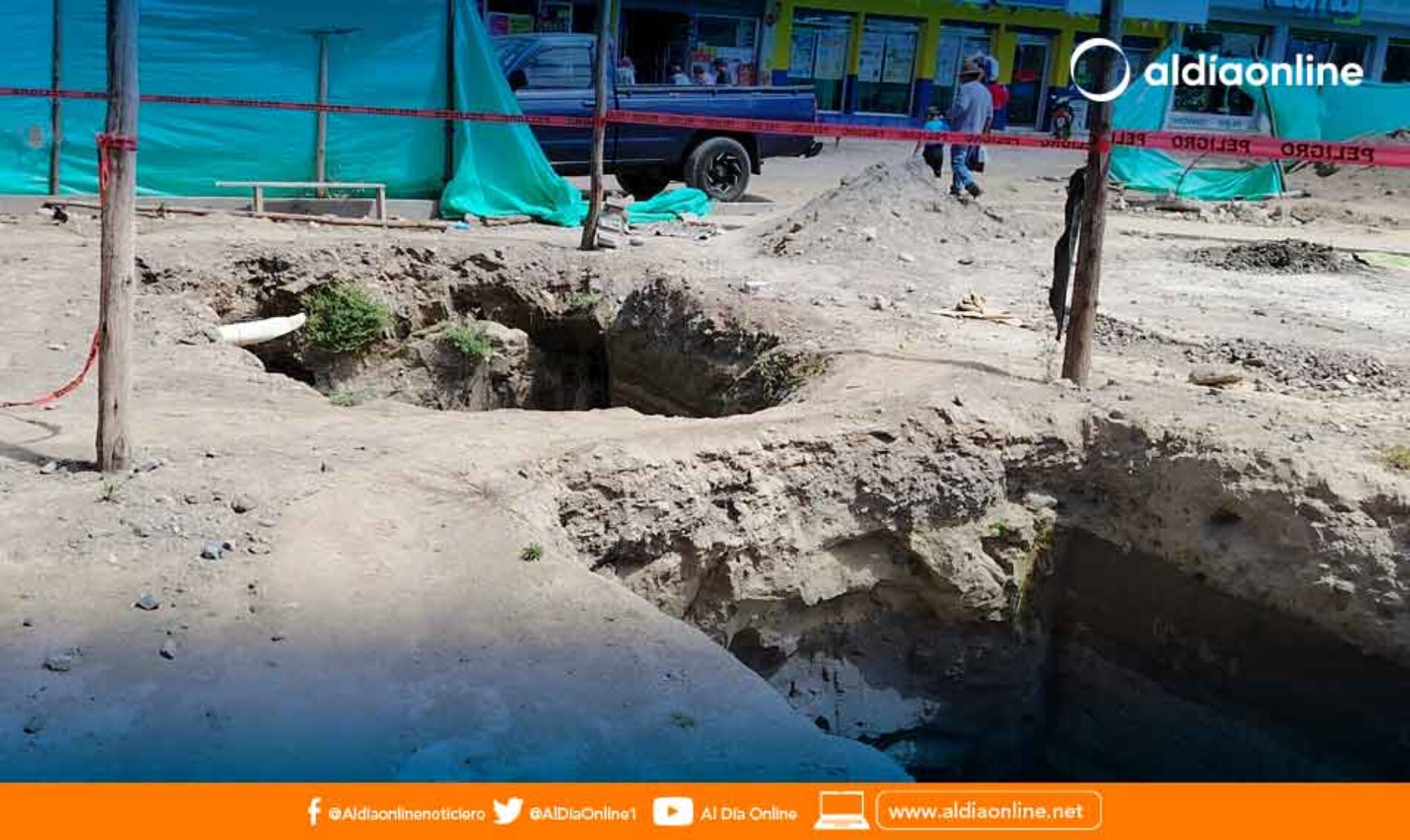 VESTIGIOS ARQUEOLÓGICOS CONTINÚAN SIENDO RESCATANDO EN LA PLAZA SUCRE DE PUJILÍ (VIDEO)