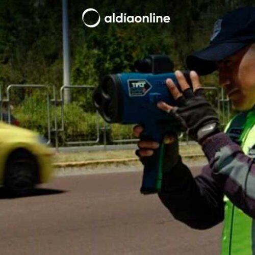 LÍMITES DE VELOCIDAD A CONSIDERAR SI TRÁNSITA EN QUITO Y NO SER SANCIONADO