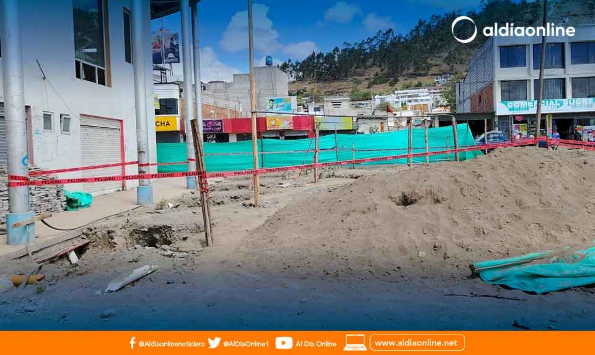 VESTIGIOS ARQUEOLÓGICOS CONTINÚAN SIENDO RESCATANDO EN LA PLAZA SUCRE DE PUJILÍ (VIDEO)