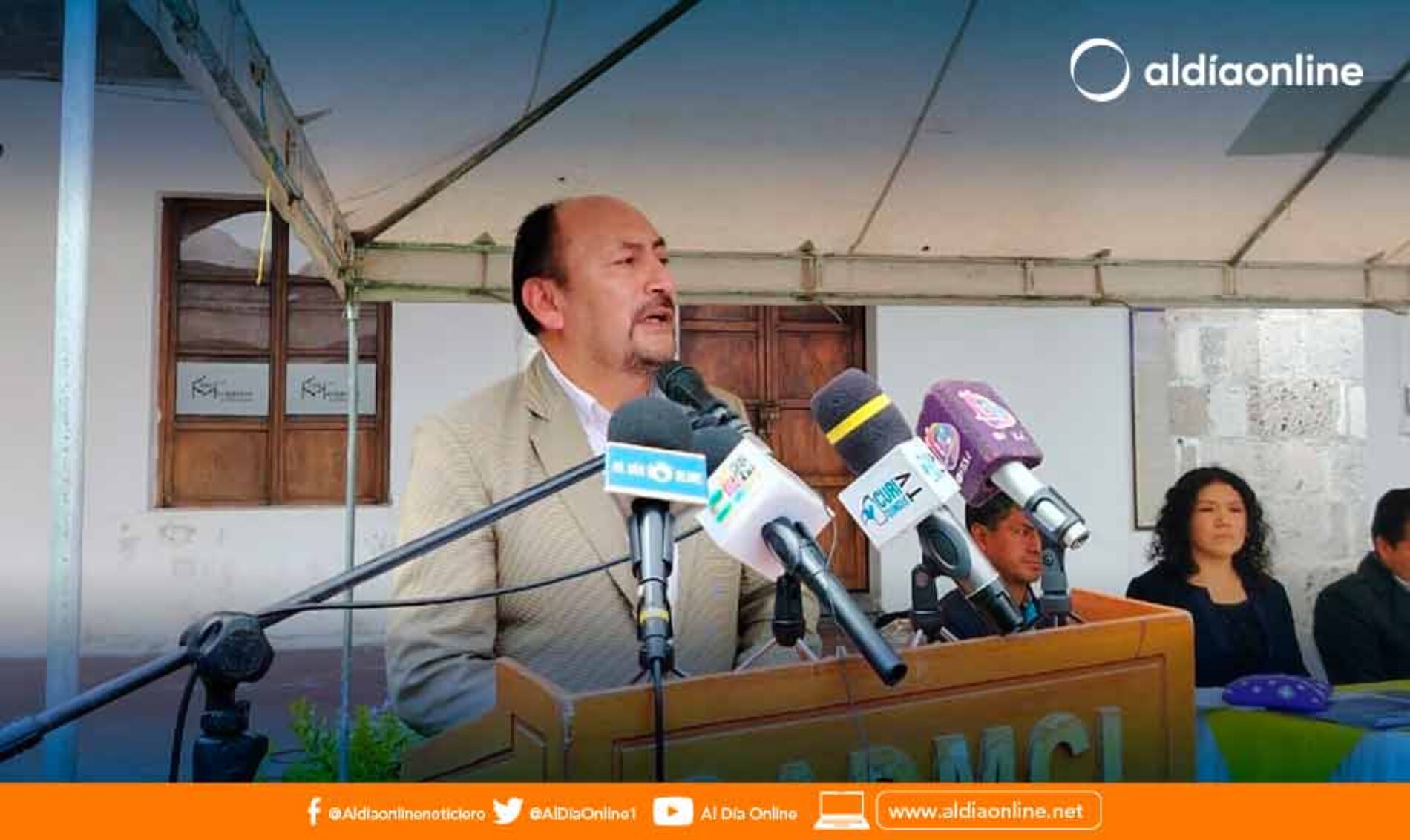 MUNICIPIO APOYA CAMPAÑA “60 MINUTOS POR UNA LATACUNGA MÁS LIMPIA”