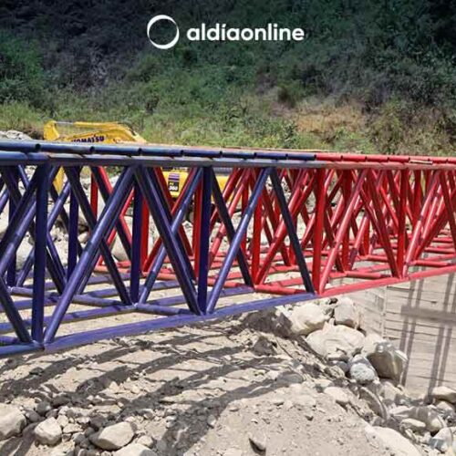 CONSTRUCCIÓN DEL PUENTE SOBRE EL RÍO QUINDIGUA SUPERA EL 80%