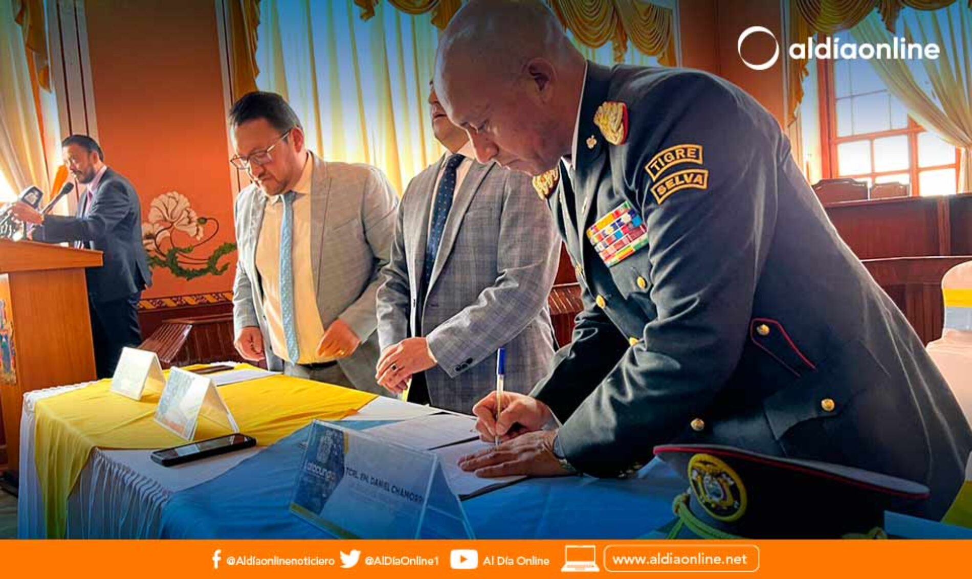 EL MUNICIPIO DE LATACUNGA Y LA UNIVERSIDAD DE LAS FUERZAS ARMADAS ESPE FIRMAN CONVENIO PARA LA CAPACITACIÓN DE COMERCIANTES