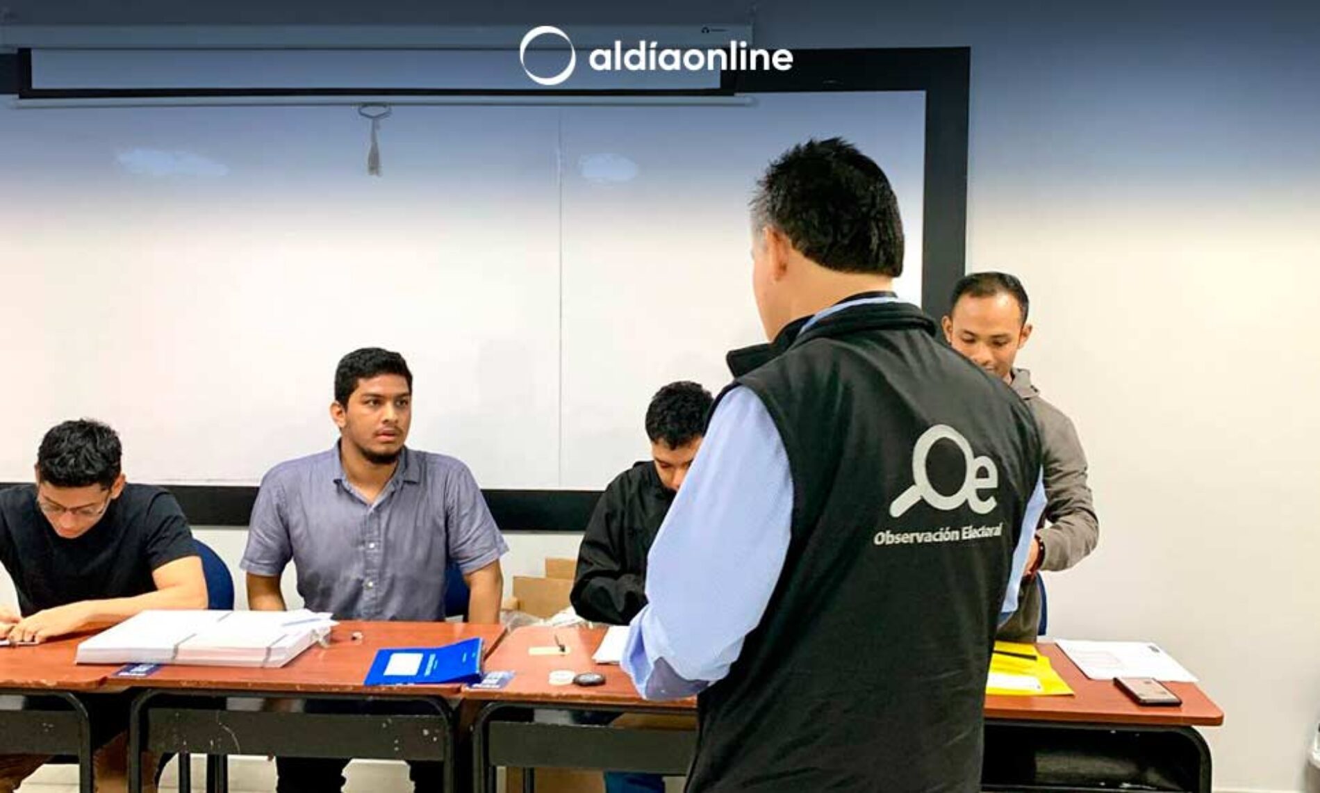 CNE APROBÓ LA ACREDITACIÓN DE OBSERVADORES ELECTORALES PARA LAS ELECCIONES GENERALES 2025