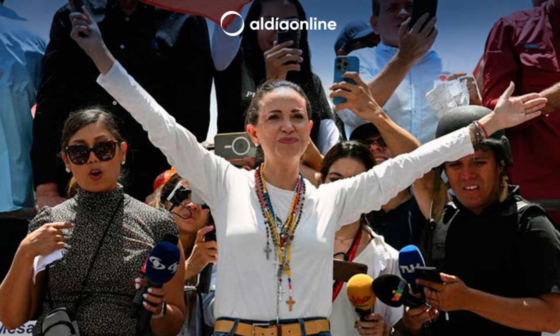 MARÍA CORINA MACHADO INSISTE: “ESTOY AQUÍ, EN VENEZUELA”