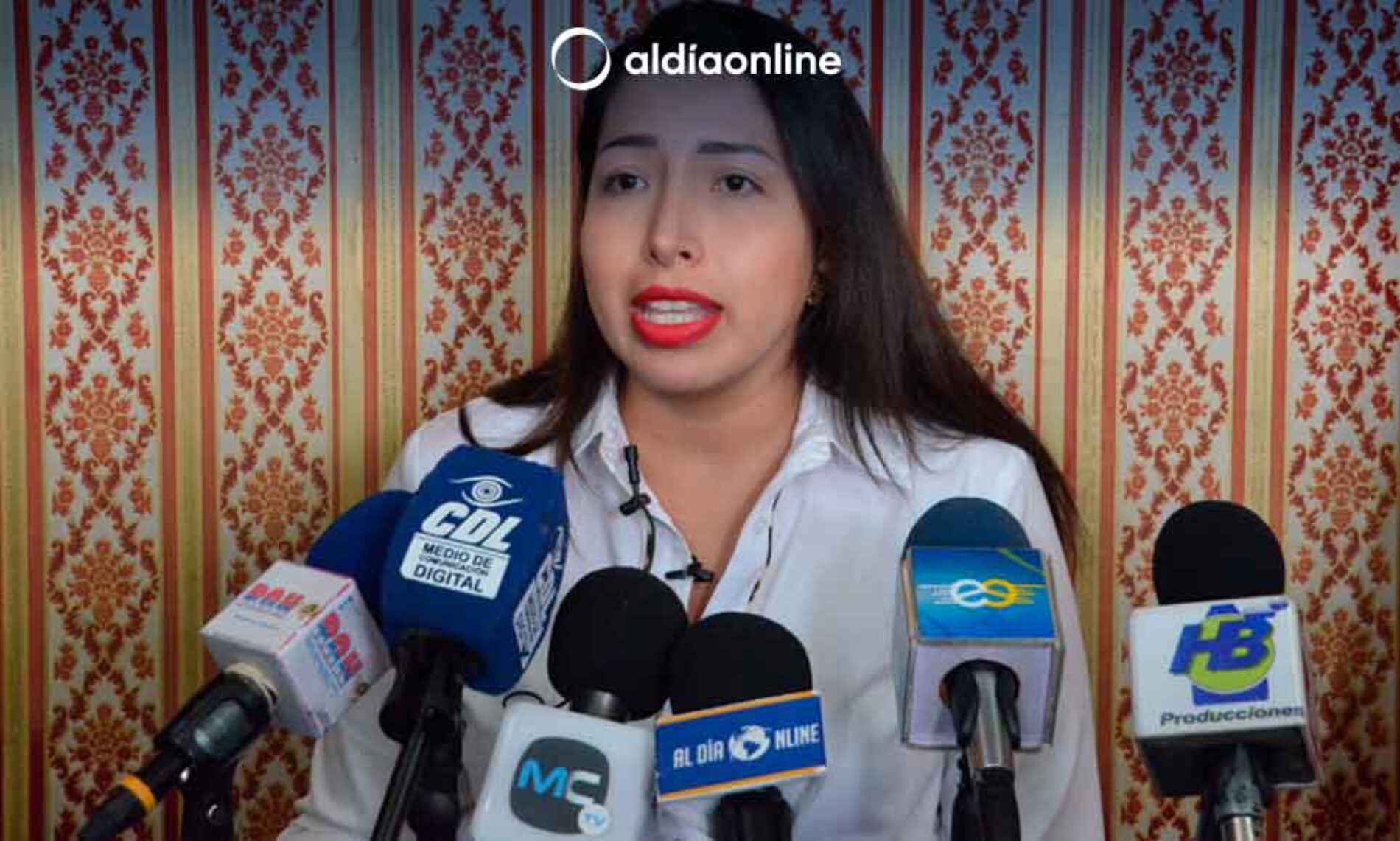 CRISTINA CHÁVEZ EXIGE COMPROBAR ASEVERACIONES DE UMAJIGA DE SU PUESTO PACTO CON EL CORREÍSMO  (VIDEO)