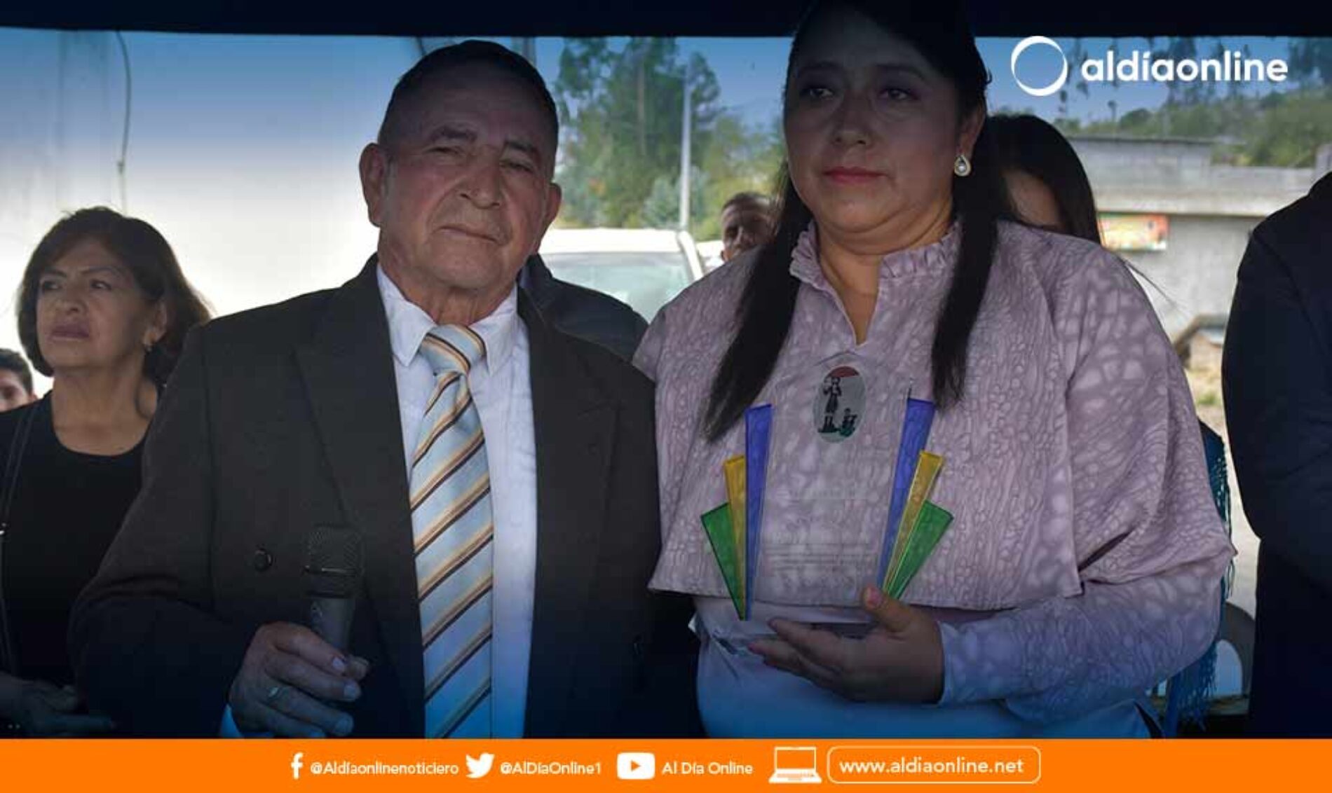 ALCALDÍA DE SALCEDO INAUGURA EL ASFALTADO DE LA VÍA SAN ISIDRO – SAN JUAN (VIDEO)