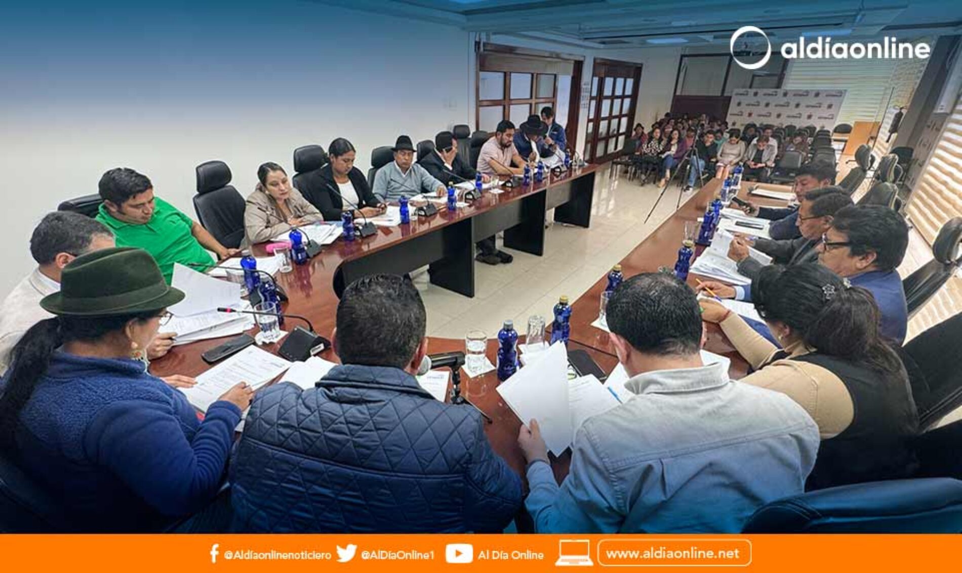 CONSEJEROS PROVINCIALES EN UNANIMIDAD TOMARON RESOLUCIONES IMPORTANTES PARA COTOPAXI