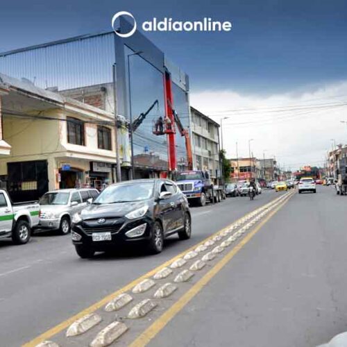 MORADORES PIDEN QUE SEA PAGADA POR TODOS LOS LATACUNGUEÑOS LAS MEJORAS POR $2 MILLONES DE LA AV. AMAZONAS (VIDEO)