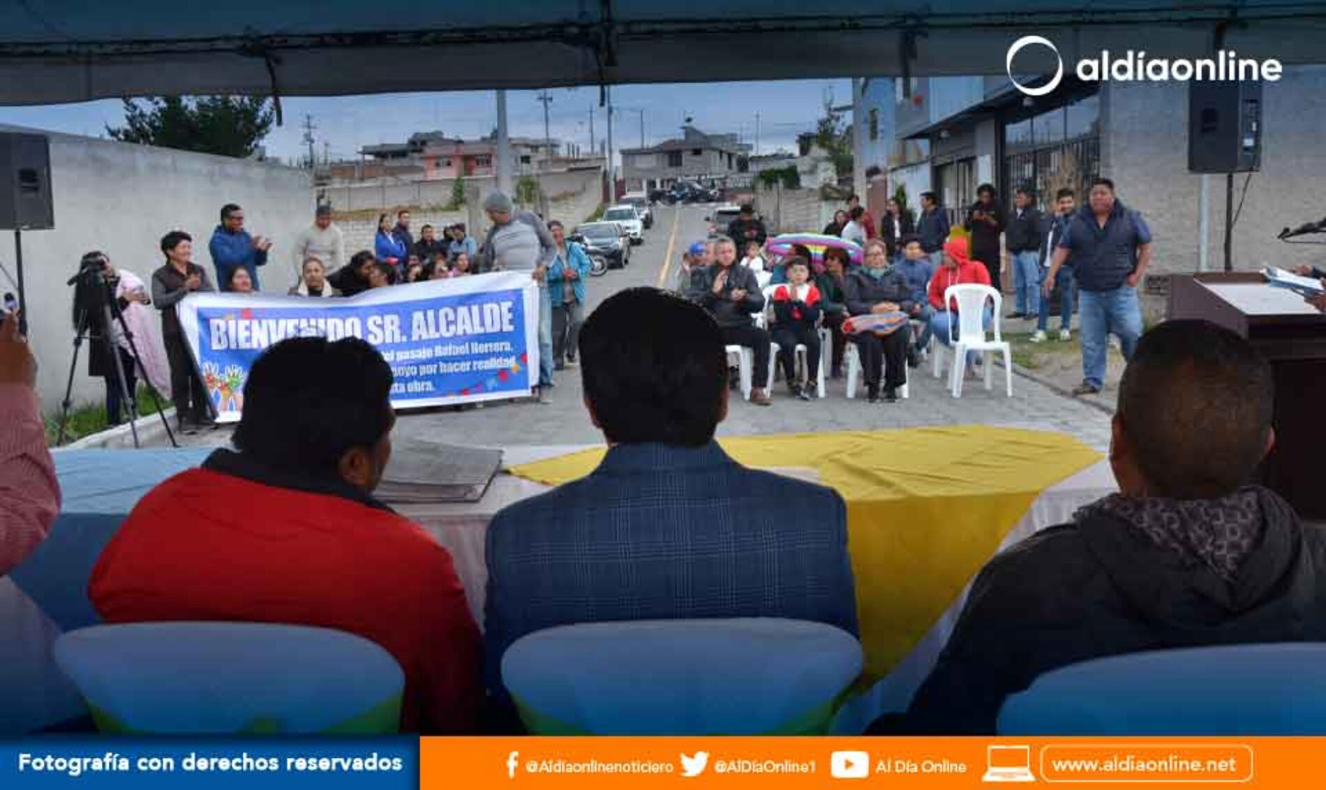 MUNICIPIO DE LATACUNGA INAUGURÓ ADOQUINADO EN AV. SICALPAS DEL BARRIO LA COCHA (VIDEO)