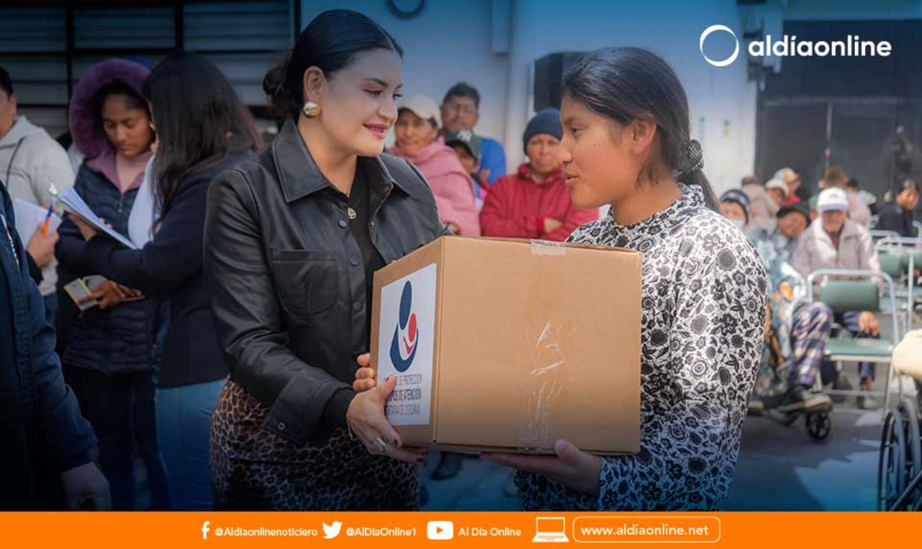 PATRONATOS PROVINCIAL Y MUNICIPAL DE LATACUNGA ENTREGARON 200 KITS ALIMENETICIOS A PERSONAS VULNERABLES