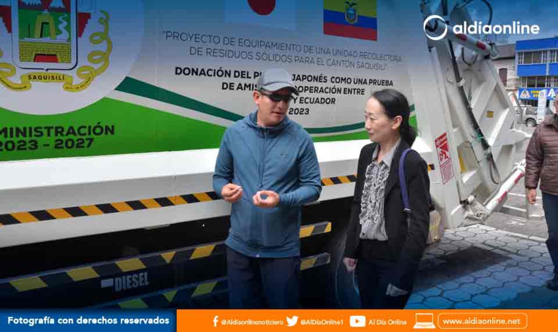 EMBAJADA DE JAPÓN HIZO ENTREGA SIMBÓLICA DE VEHÍCULO RECOLECTOR A MUNICIPALIDAD DE SAQUISILÍ (VIDEO)