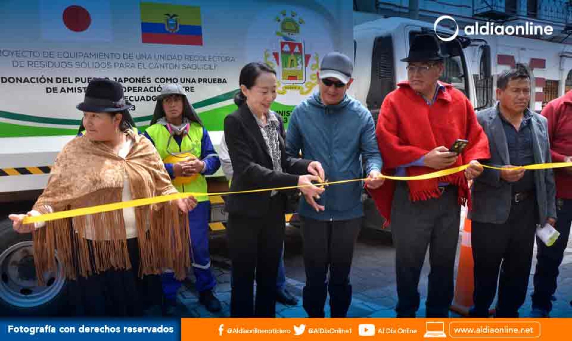 EMBAJADA DE JAPÓN HIZO ENTREGA SIMBÓLICA DE VEHÍCULO RECOLECTOR A MUNICIPALIDAD DE SAQUISILÍ (VIDEO)
