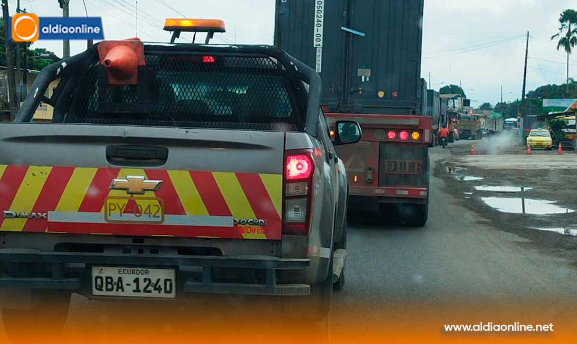 GRUPO ESPECIAL DE COMANDOS BRINDA SEGURIDAD DURANTE TRASLADO DE GENERADORES DE CENTRAL TÉRMICA