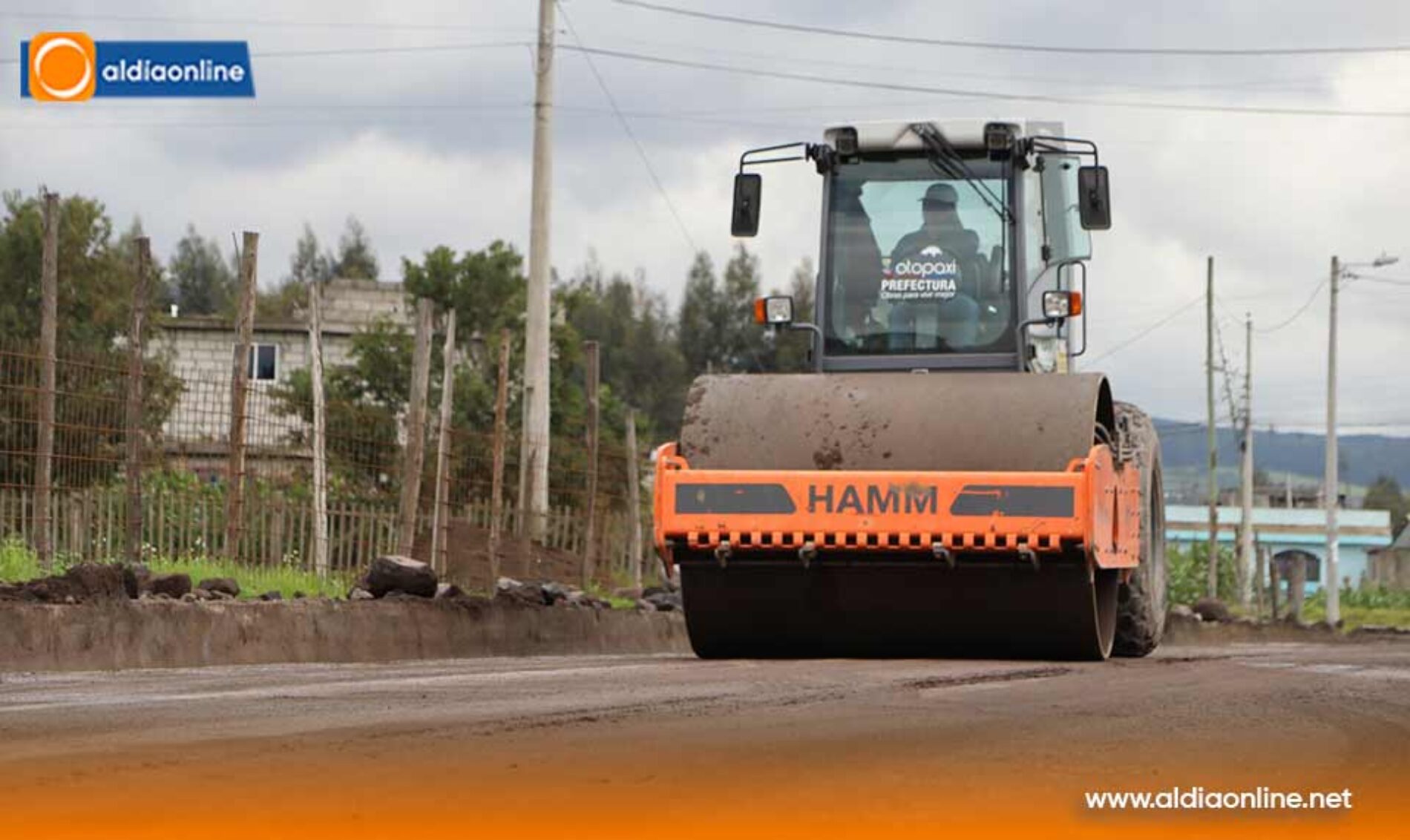 CON UN 50% AVANZA OBRA VIAL EN LA PARROQUIA TANICUCHÍ