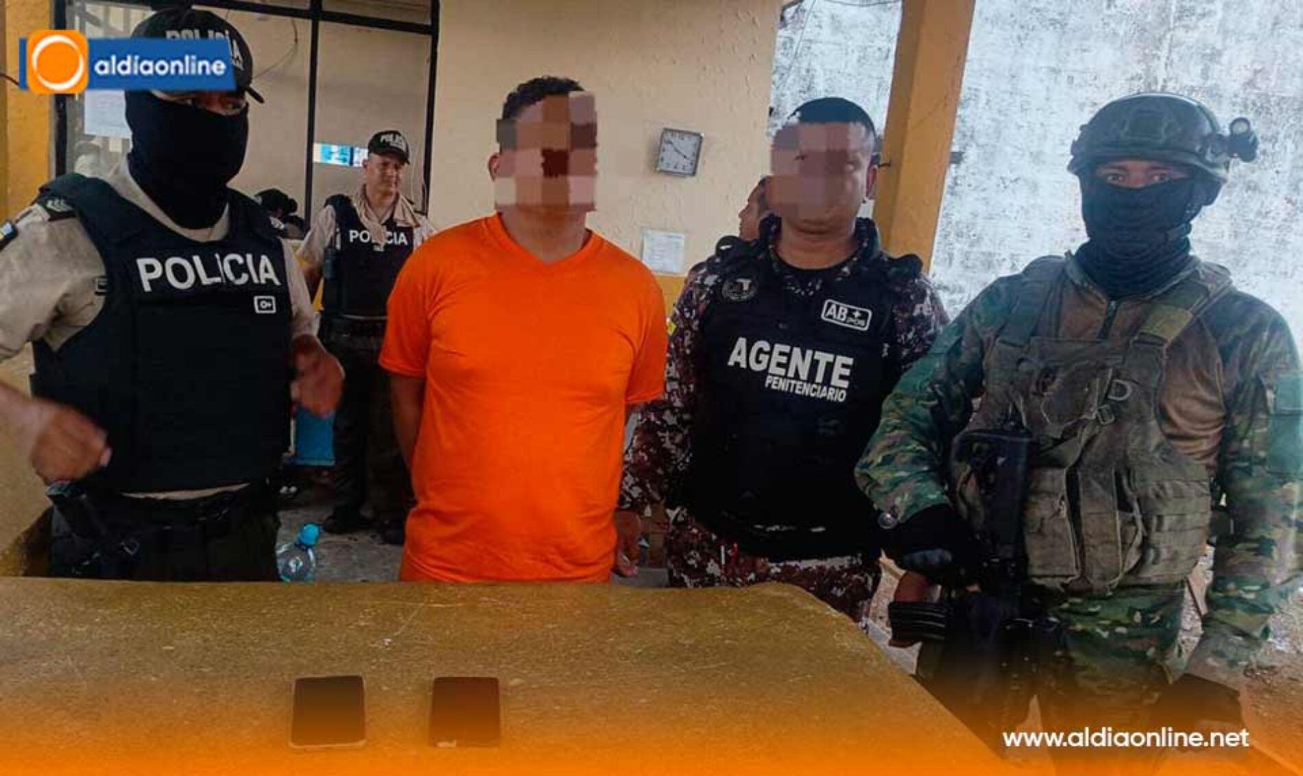 SOLDADOS DEL EJÉRCITO DECOMISAN GRAN OBJETOS PROHIBIDOS EN CENTRO PENITENCIARIO