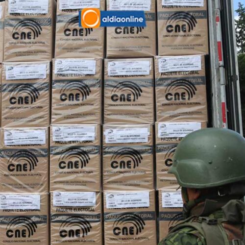  1198 PAQUETES ELECTORALES LLEGARON A COTOPAXI
