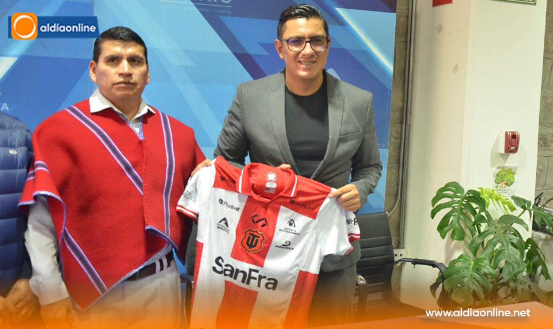 COAC AMBATO FIRMÓ CONVENIO DE AUSPICIO CON EL CLUB TÉCNICO UNIVERSITARIO (VIDEO)