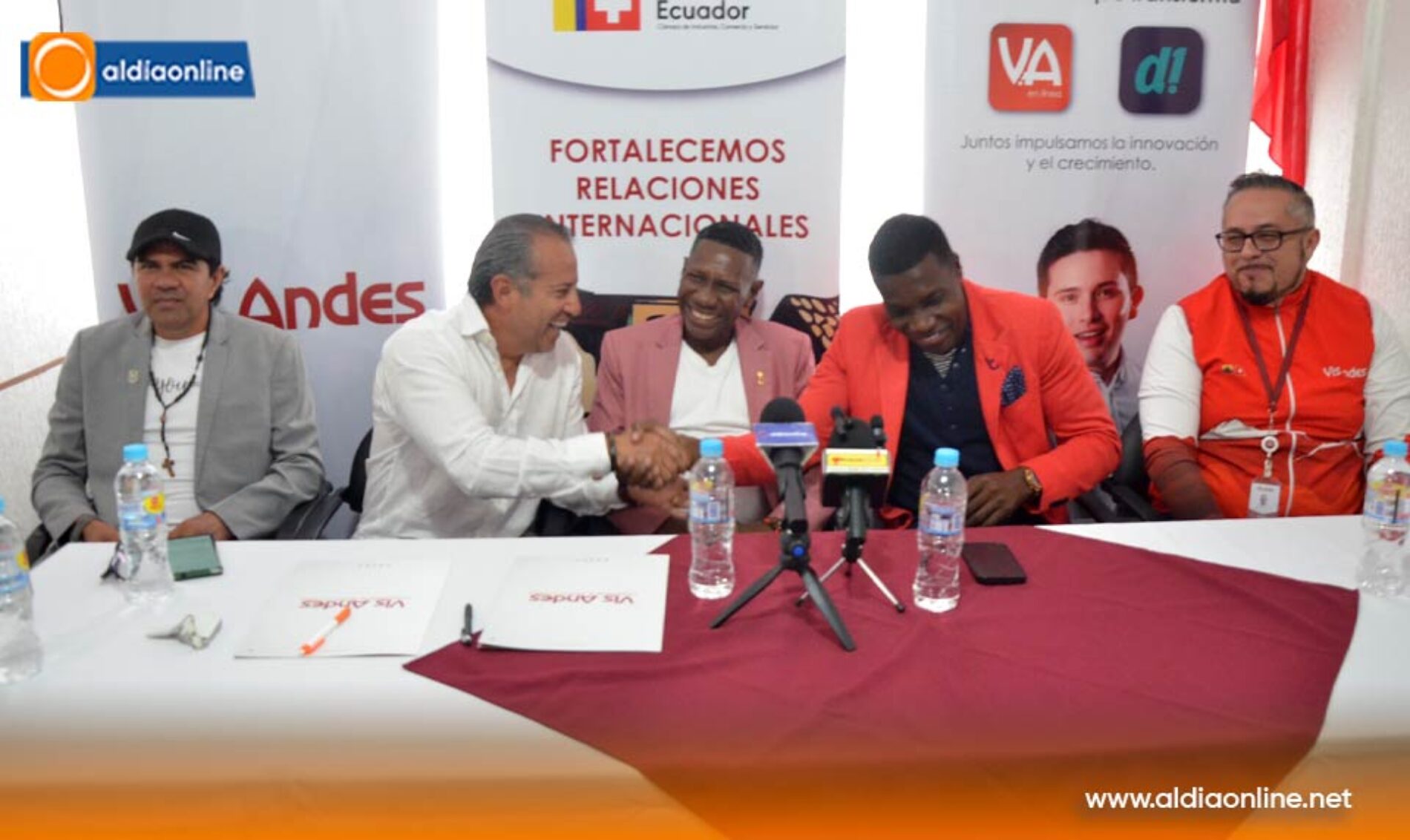 VIS ANDES Y ASO. FÚTBOL PROFESIONAL DE COTOPAXI FIRMAN CONVENIO Y ALIANZA ESTRATÉGICA (VIDEOS)