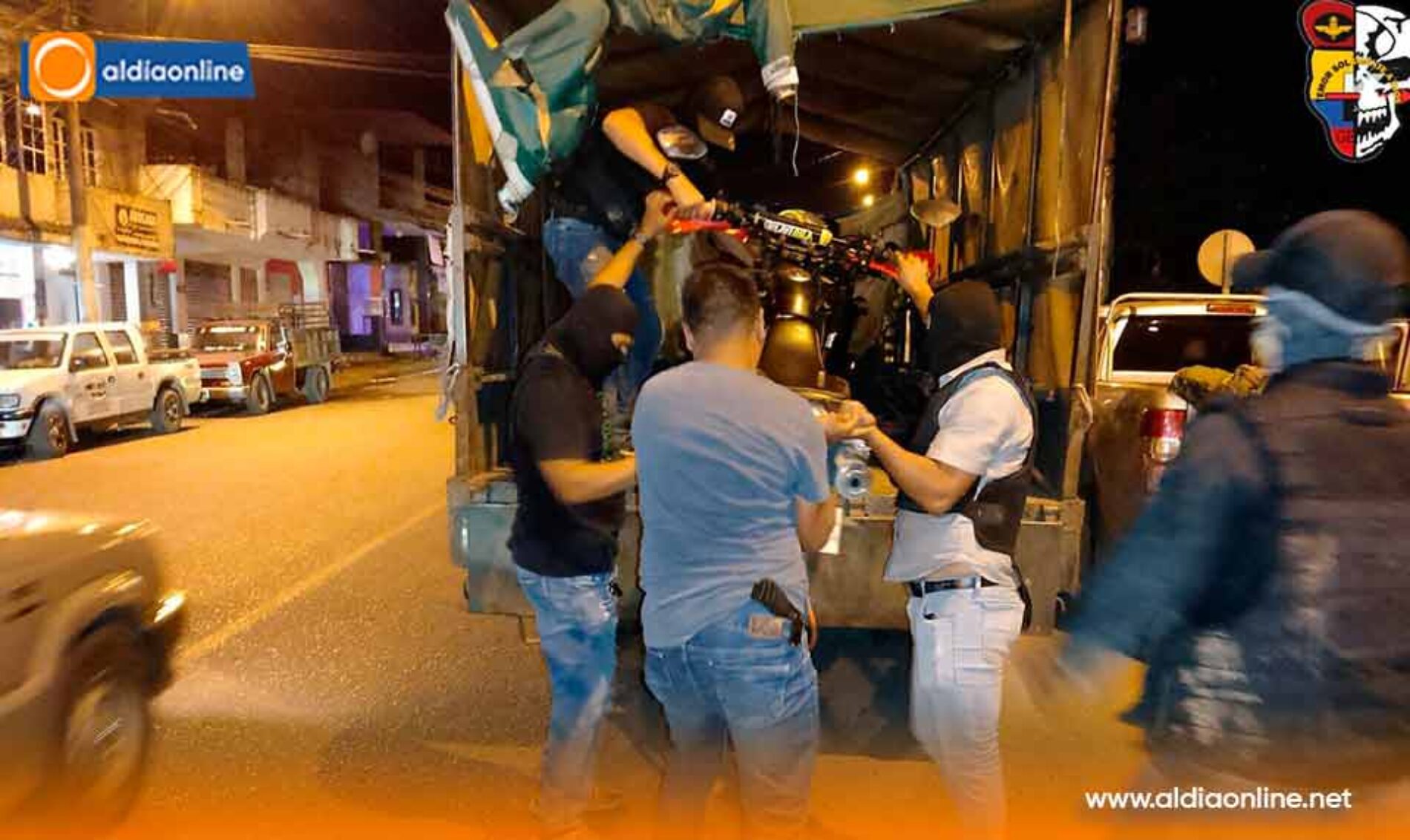 EJÉRCITO ECUATORIANO DESARTICULA BANDA DEDICADA A ROBOS DE MOTOCICLETAS