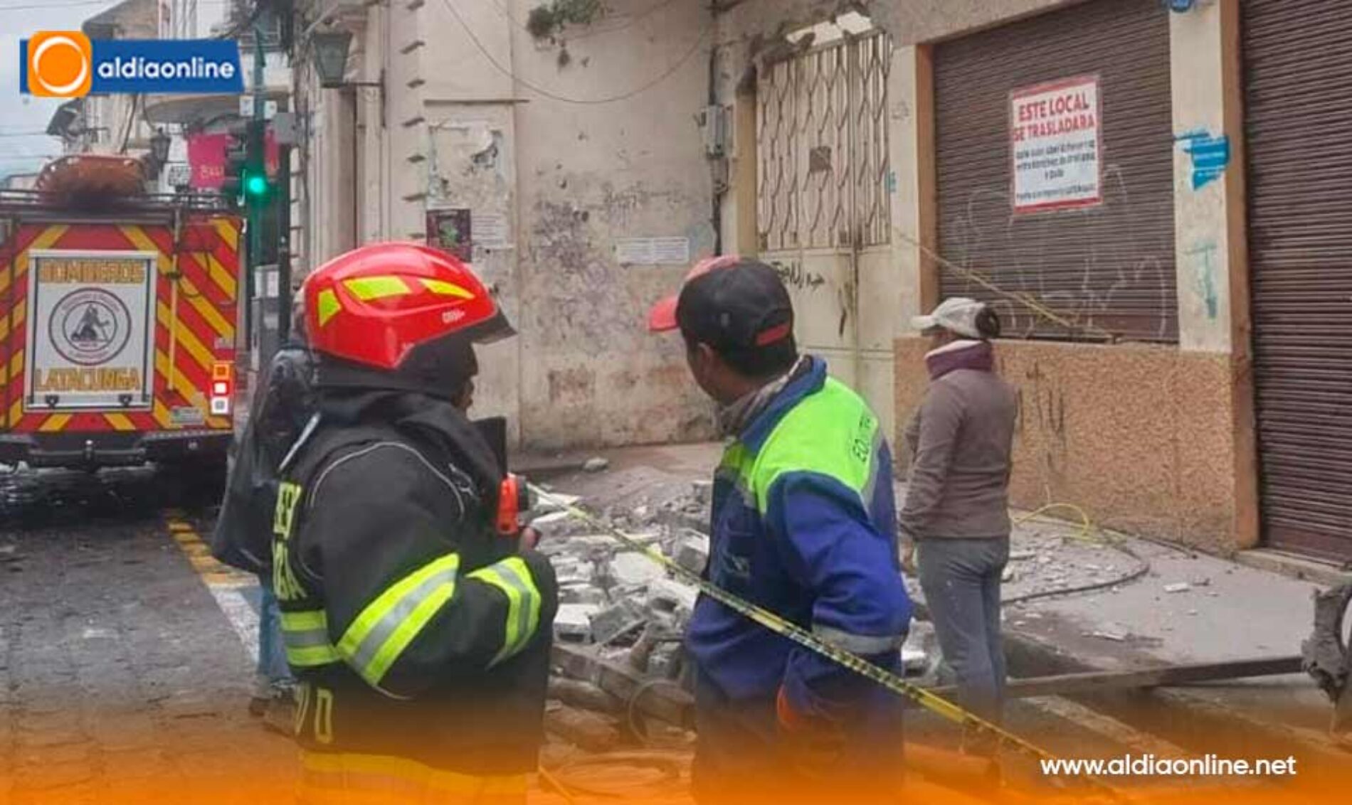 COLAPSO ESTRUCTURAL DURANTE DEMOLICIÓN DE EDIFICIO EN LAS CALLES GUAYAQUIL Y QUITO