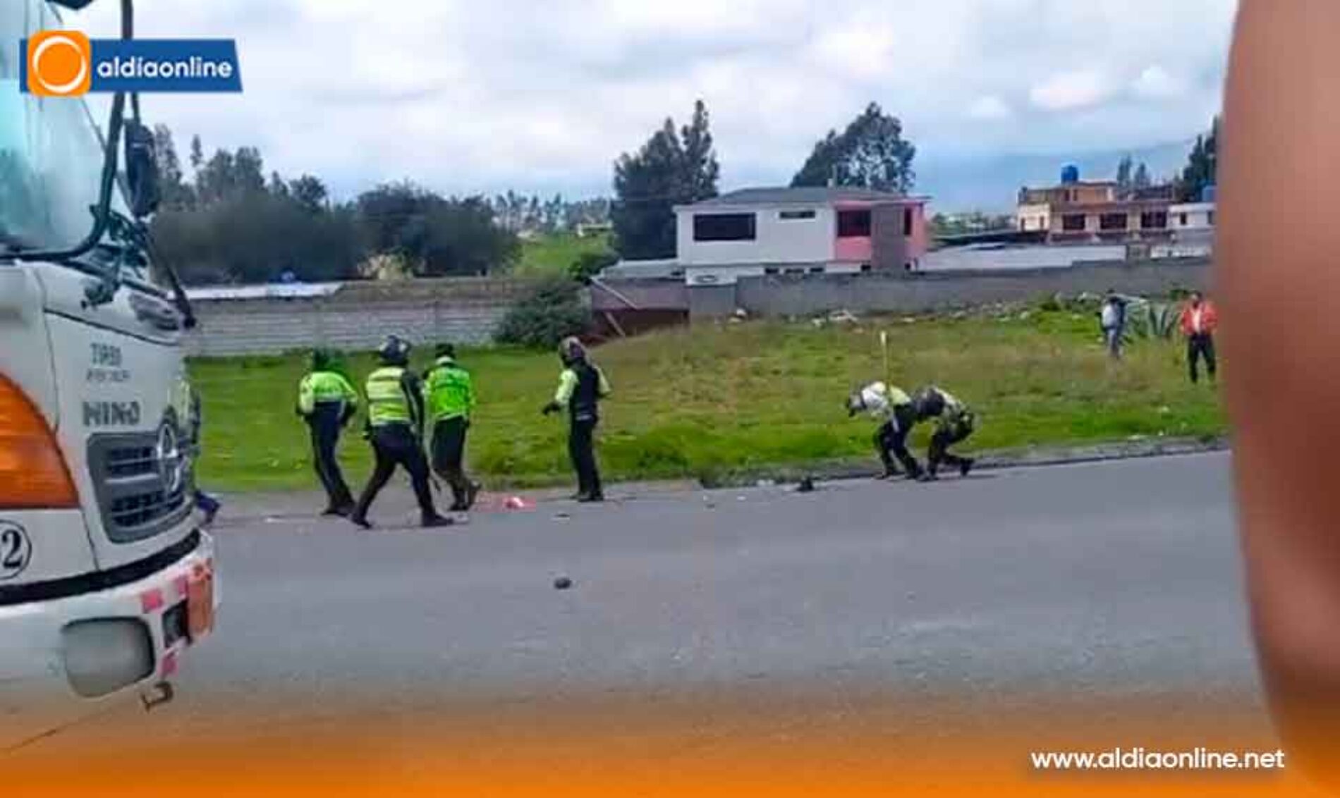 AGENTES DE TRÁNSITO DE LATACUNGA FUERON AGREDIDOS POR CIUDADANOS VINCULADOS AL TRÁNSITO INFORMAL