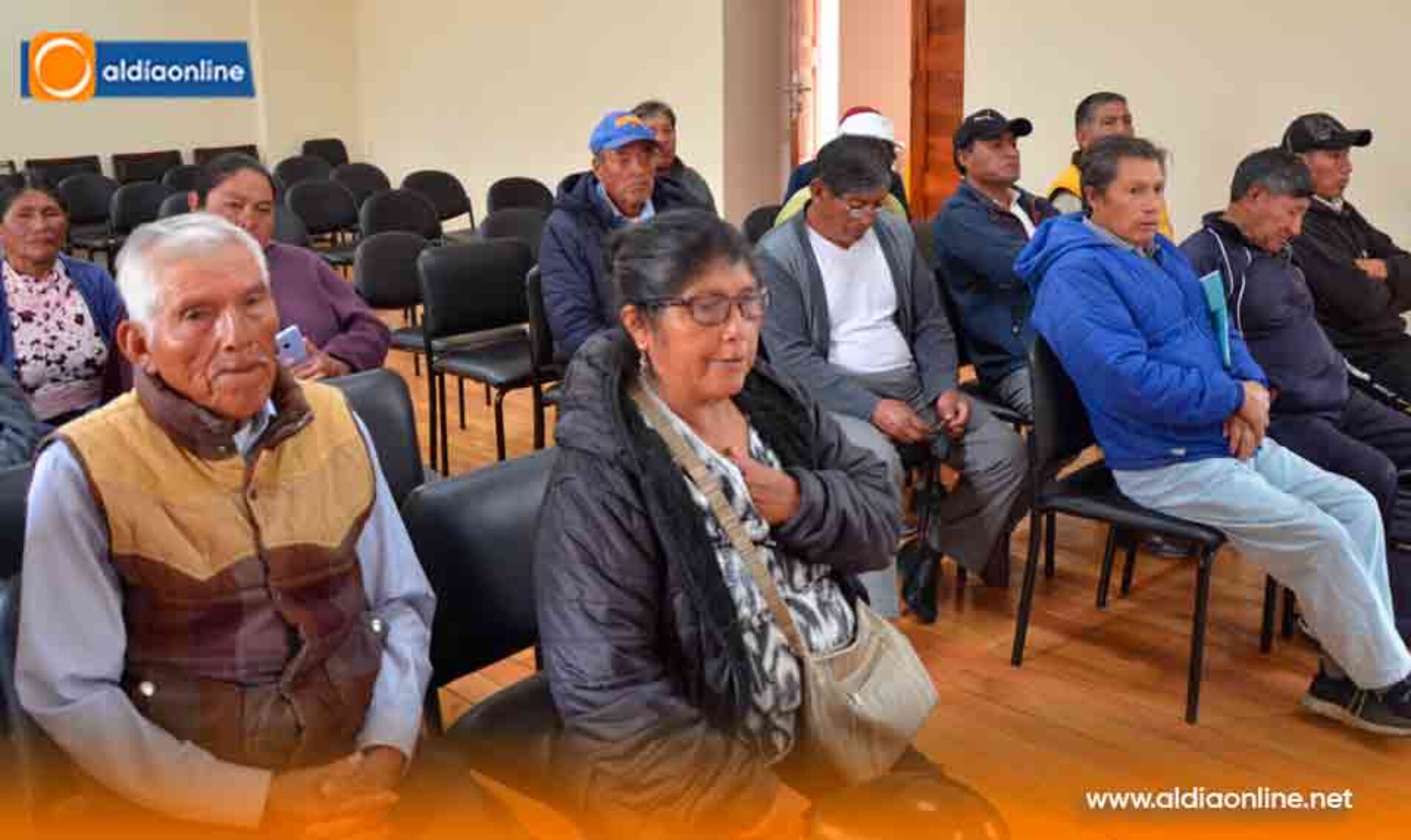 MORADORES DE BARRIO EL CHAN ESCUCHADOS POR GOBERNADOR Y SE BUSCA SOLUCIÓN A ACCIDENTES