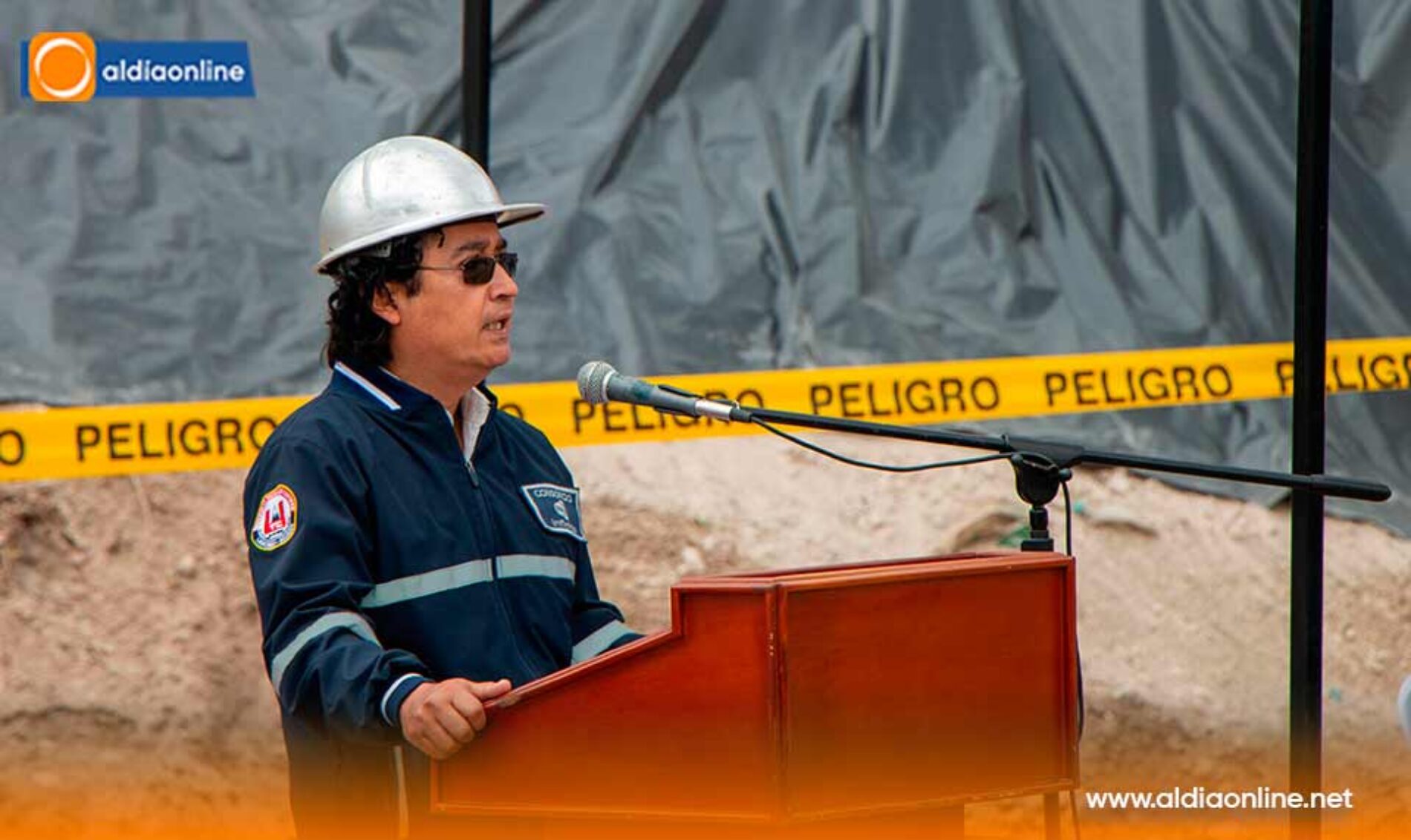 COLOCACIÓN DE LA PRIMERA PIEDRA PARA LA CONSTRUCCIÓN DE LA ESCUELA DE NEGOCIOS Y CENTRO DE INNOVACIÓN EMPRESARIAL DE LA UTC