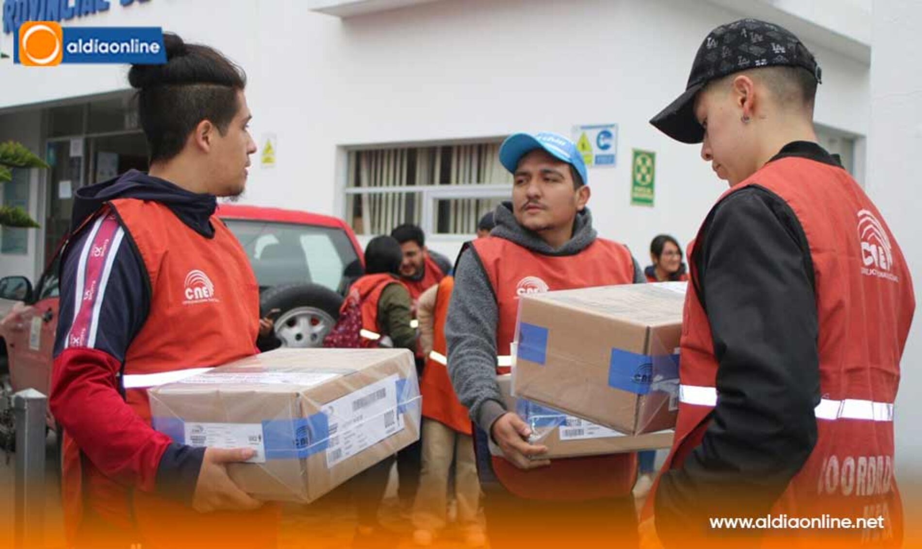 CNE COTOPAXI RECIBE 1198 PAQUETES ELECTORALES