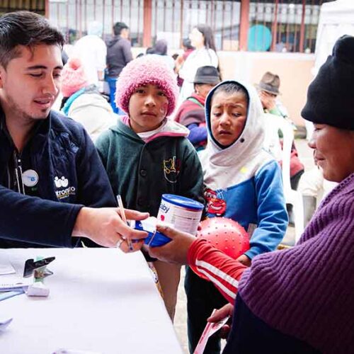 PATRONATO LATACUNGA REALIZA CAMPAÑA DE ODONTOLOGÍA EN CONVENIO CON LA UNIVERSIDAD INTERNACIONAL DEL ECUADOR (UIDE)