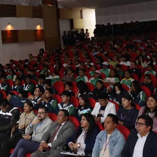 GOBERNADOR DE COTOPAXI Y PATRONATO DE SALCEDO FINALIZARON PROYECTO DE CAPACITACIÓN “MANOS UNIDAS CONTRA LA VIOLENCIA”