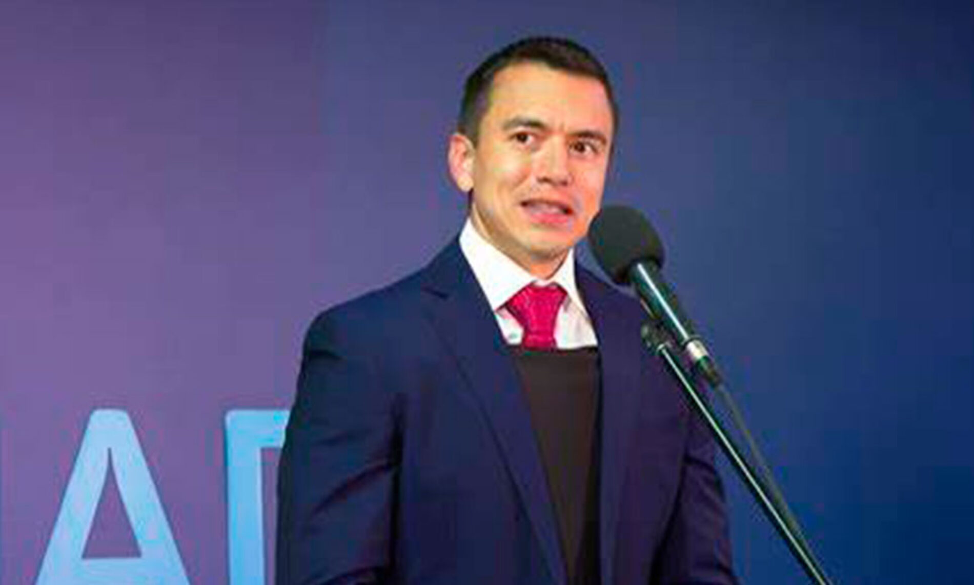 PRESIDENTE DANIEL NOBOA INICIA GIRA INTERNACIONAL DE 15 DÍAS