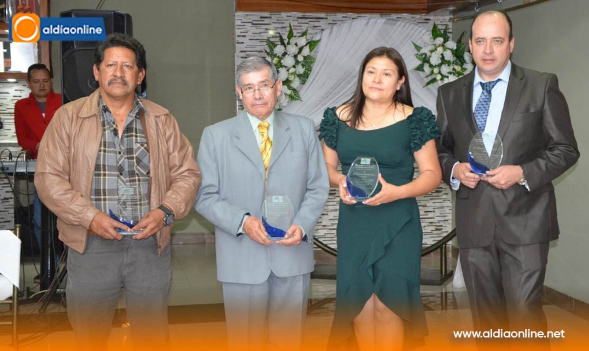 COMPAÑÍA DE TRANSPORTE TURÍSTICO  COTTULLARI S.A CUMPLIÓ 15 AÑOS DE VIDA INSTITUCIONAL