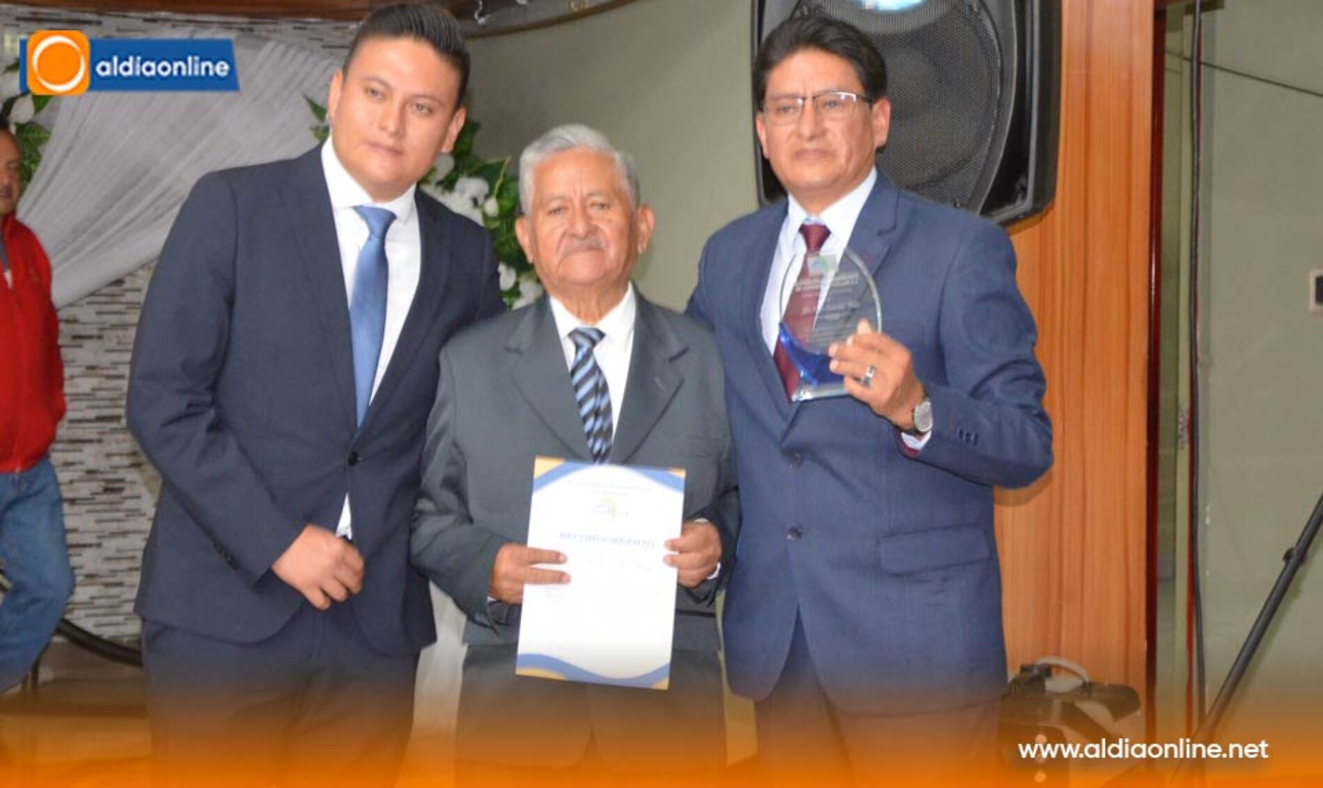 COMPAÑÍA DE TRANSPORTE TURÍSTICO  COTTULLARI S.A CUMPLIÓ 15 AÑOS DE VIDA INSTITUCIONAL