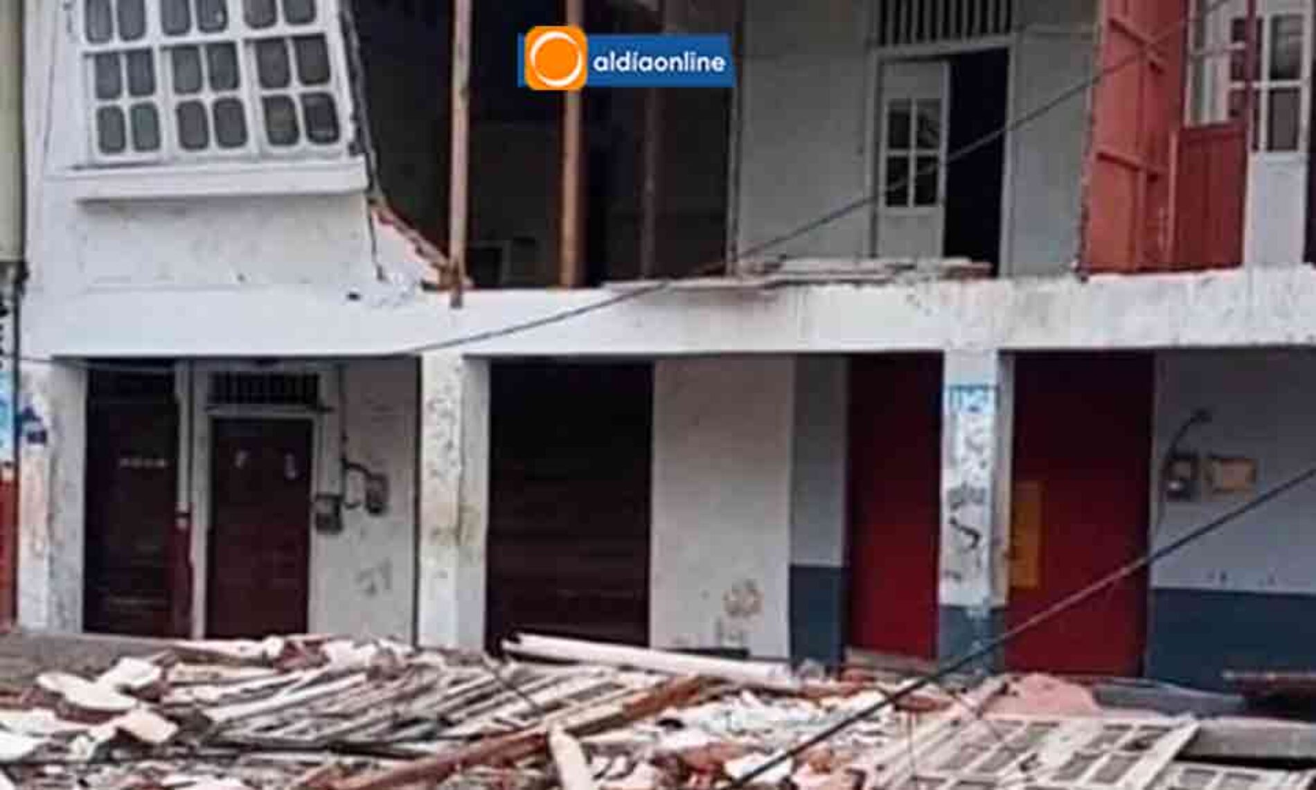 MOVIMIENTO TELÚRICO DEJA ESTRAGOS EN ESMERALDAS, QUITO TAMBIÉN SINTIÓ DE MANERA FUERTE