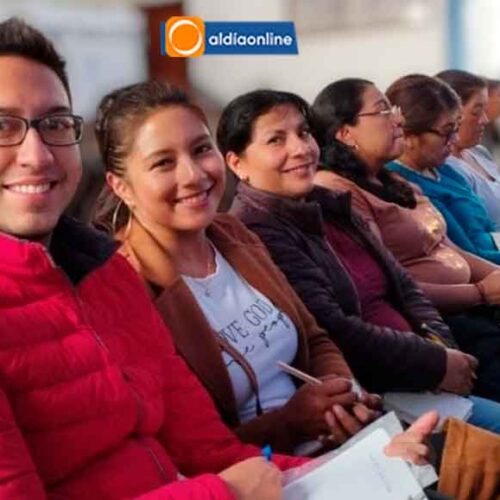 DOCENTES DE LA ZONA 3 FORTALECEN SU FORMACIÓN EN CURRÍCULO Y LECTURA