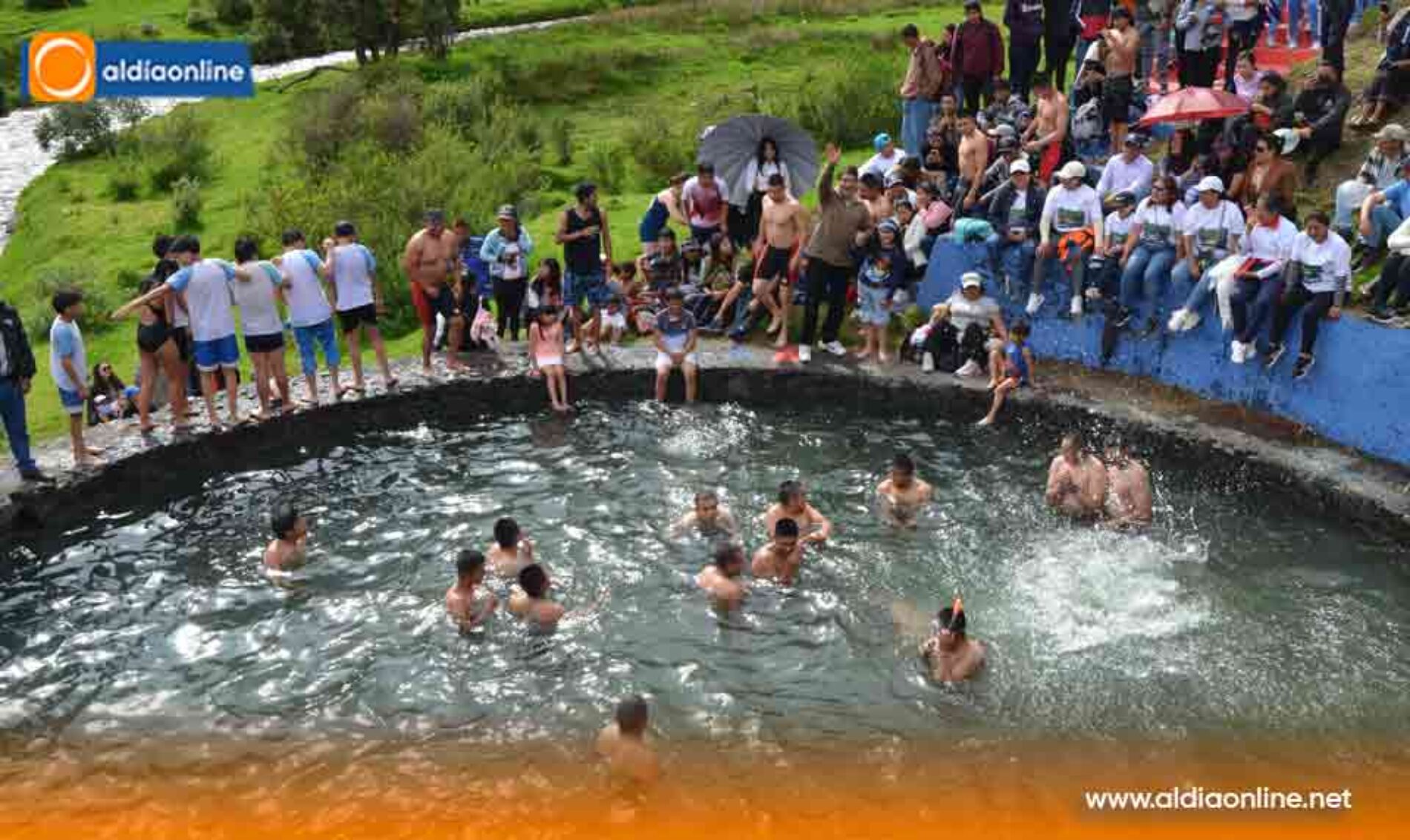 BAÑO AZUL, ESPACIO RECUPERADO POR LA PREFECTURA DE COTOPAXI AL SERVICIO DE LA COMUNIDAD (VIDEO)