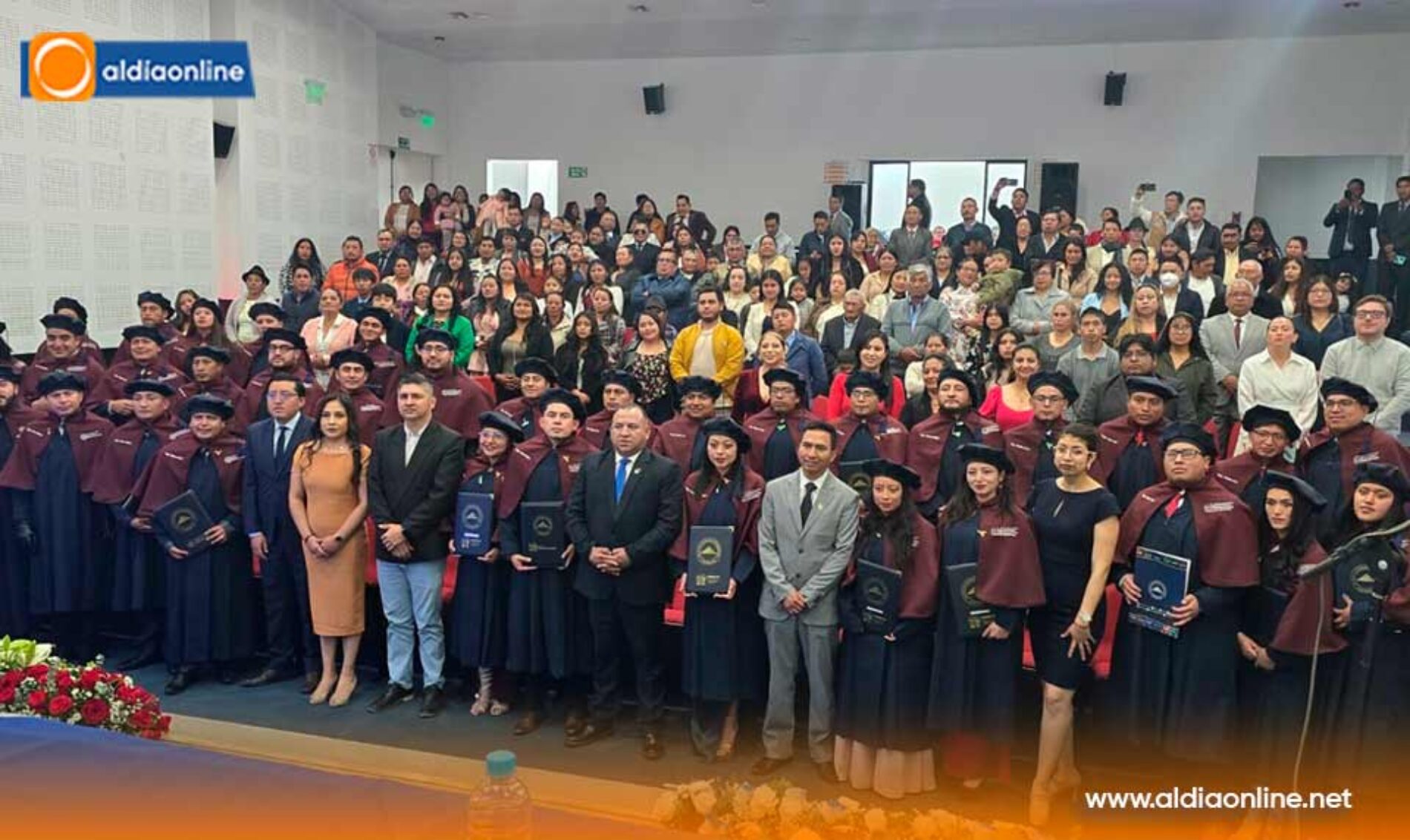 ISU COTOPAXI GRADÚA A SU PRIMERA PROMOCIÓN DE TECNÓLOGOS UNIVERSITARIOS